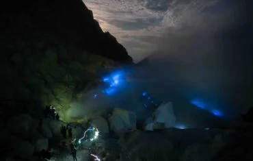 Ijen Crater Tour From Bali 1 Day | Ijen Expedition