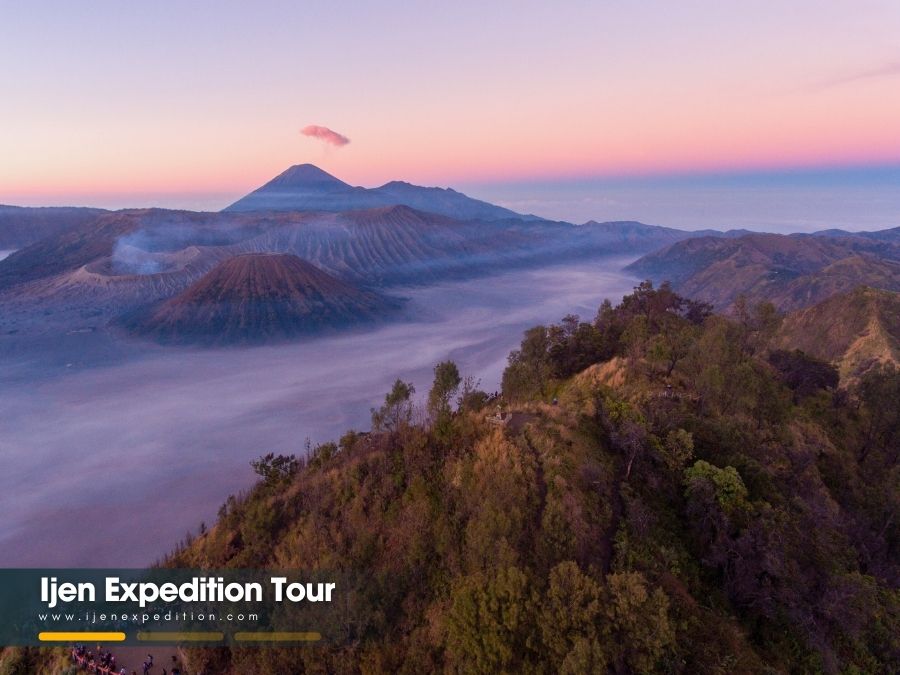 Mount Bromo sunrise tour with panoramic volcanic landscape