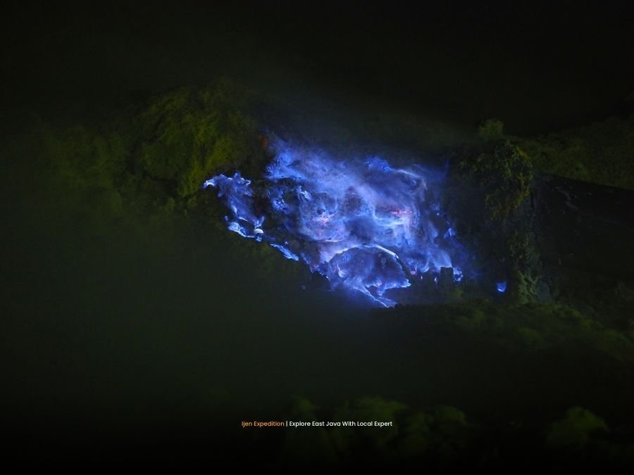 Ijen Blue Fire at Kawah Ijen crater before temporary closure in 2026