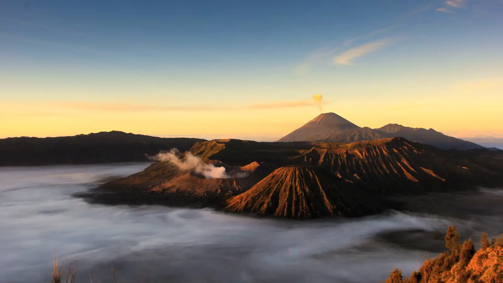 Bromo Surabaya 2D1N